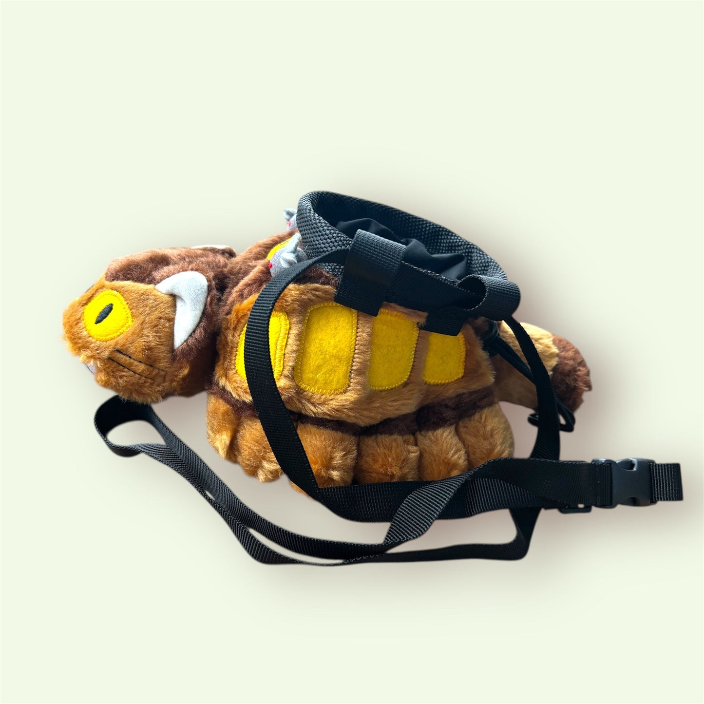 catbus chalk bag with adjustable belt